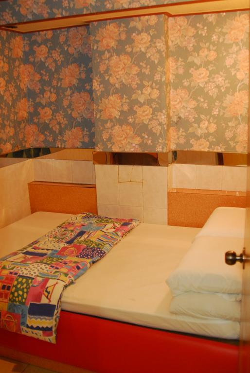 Royal Capital Hotel Kowloon  Bagian luar foto
